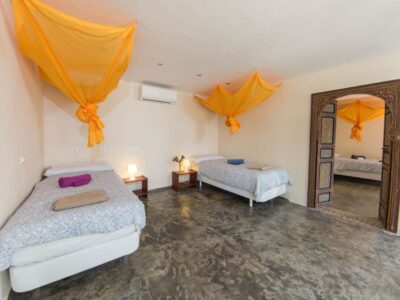 Room 7 connected to room 6